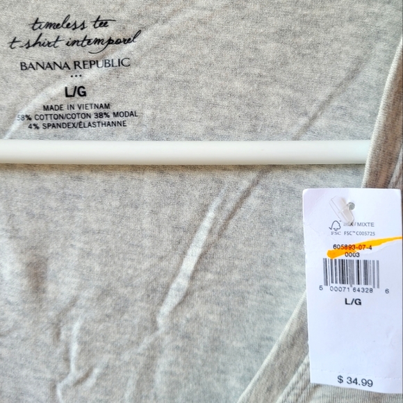 ⚡2/$20⚡L Long-Sleeve Timeless Tee - Banana Republic - Picture 3 of 5